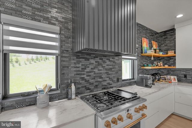 1064 RICK RD, Reading, PA 19605