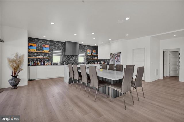 1064 RICK RD, Reading, PA 19605