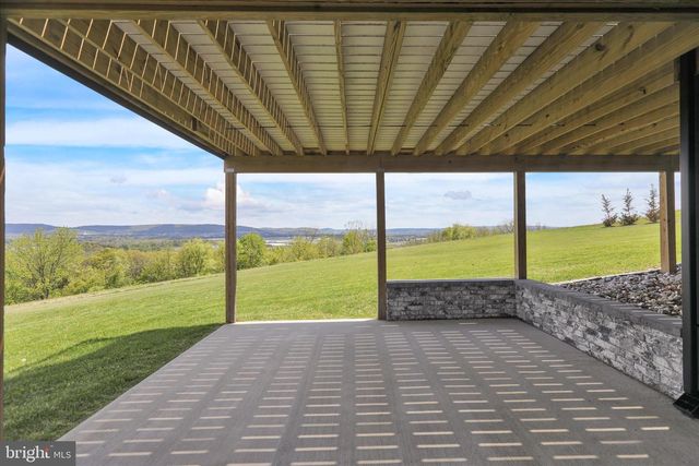 1064 RICK RD, Reading, PA 19605