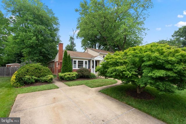 1212 CROTON DR, Alexandria, VA 22308