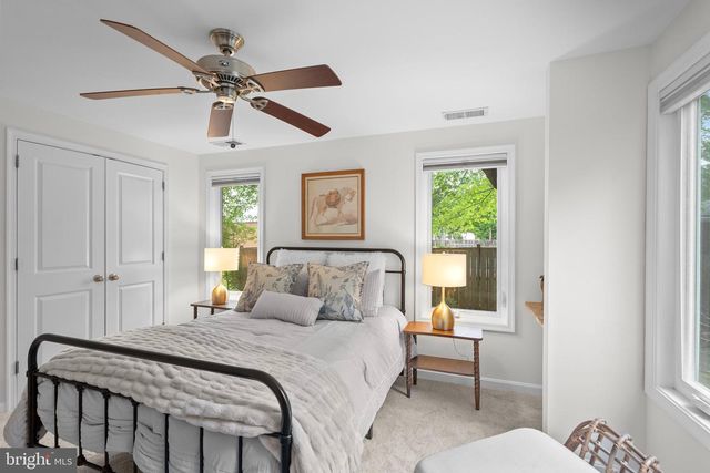 1212 CROTON DR, Alexandria, VA 22308