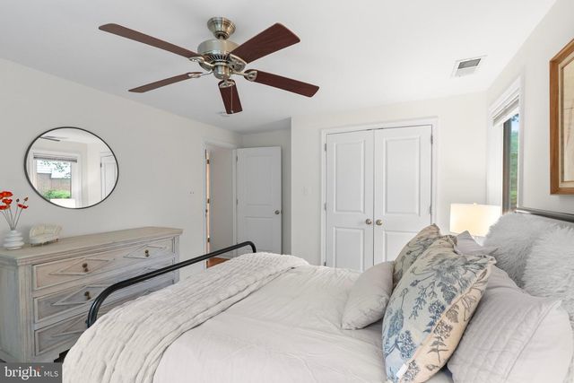 1212 CROTON DR, Alexandria, VA 22308