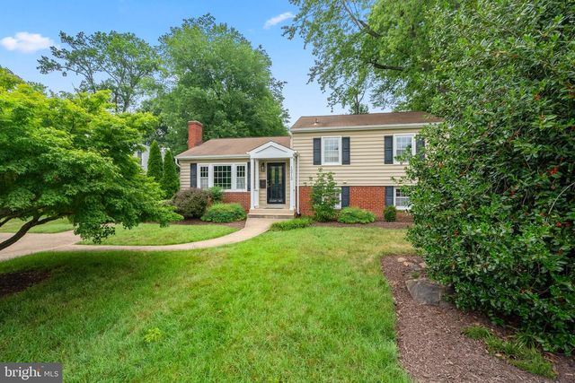 1212 CROTON DR, Alexandria, VA 22308