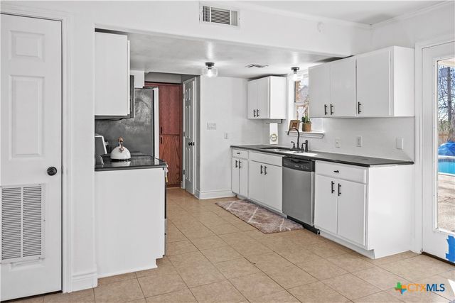 3300 Lake Inks Avenue, Killeen, TX 76543