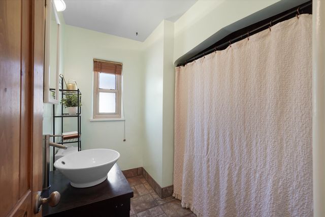 520 Tulane Drive SE, Albuquerque, NM 87106