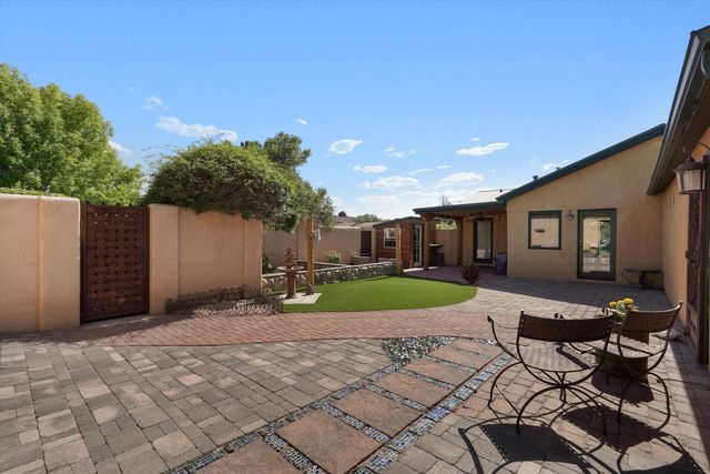 520 Tulane Drive SE, Albuquerque, NM 87106