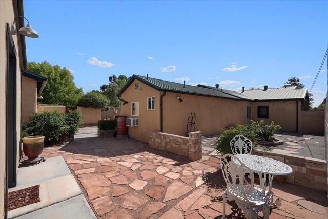 520 Tulane Drive SE, Albuquerque, NM 87106