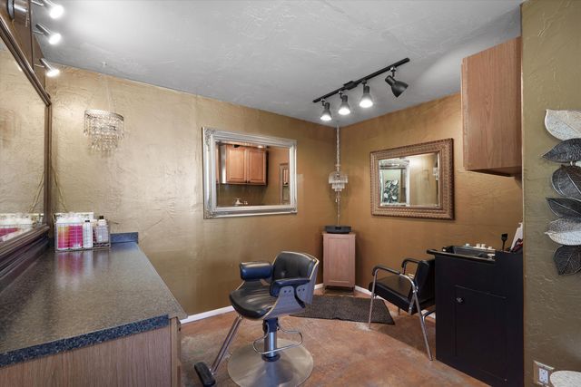 520 Tulane Drive SE, Albuquerque, NM 87106