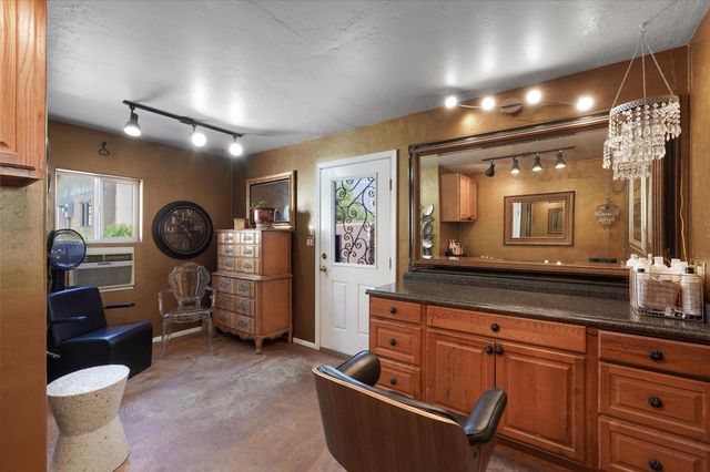 520 Tulane Drive SE, Albuquerque, NM 87106