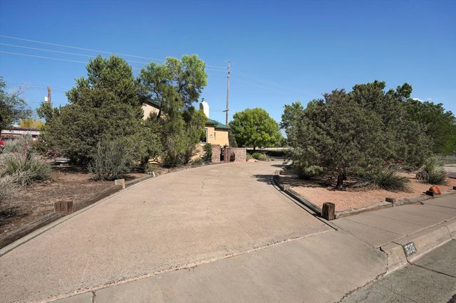 520 Tulane Drive SE, Albuquerque, NM 87106