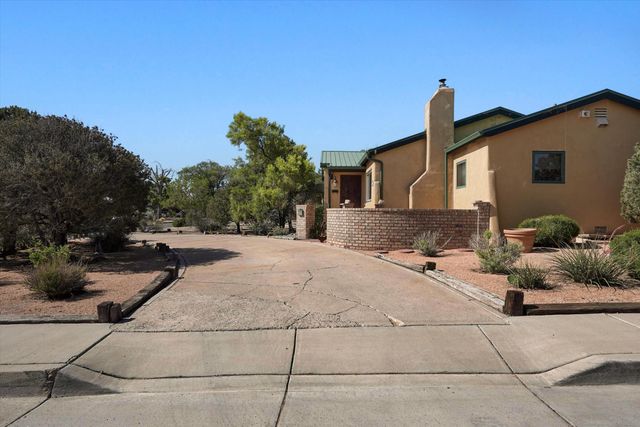 520 Tulane Drive SE, Albuquerque, NM 87106