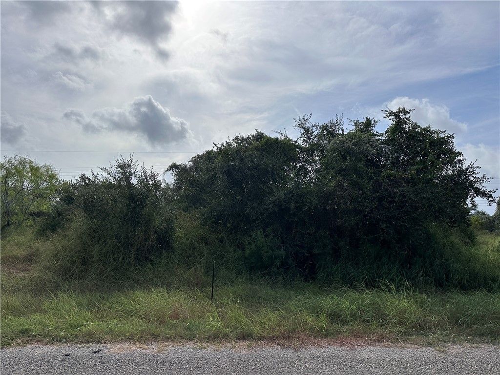159 Dolphin Dr, Rockport, TX 78382 — exterior