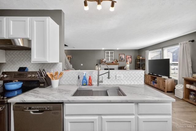 7674 Hyatts Lane, Hamilton Twp, OH 45039