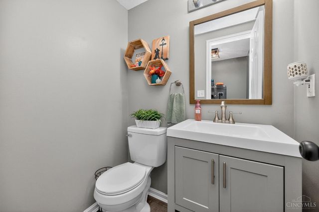 7674 Hyatts Lane, Hamilton Twp, OH 45039