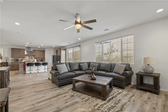 16986 Red Tail Lane, Fontana, CA 92336