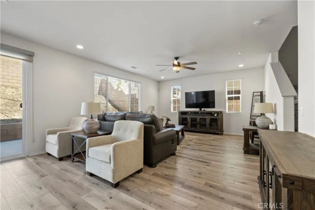 16986 Red Tail Lane, Fontana, CA 92336