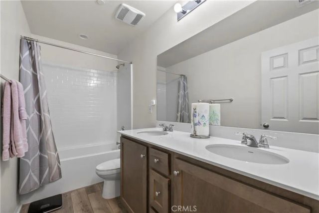 16986 Red Tail Lane, Fontana, CA 92336