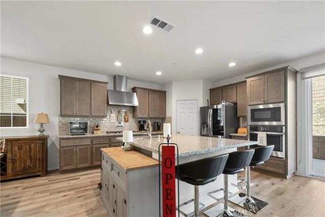 16986 Red Tail Lane, Fontana, CA 92336