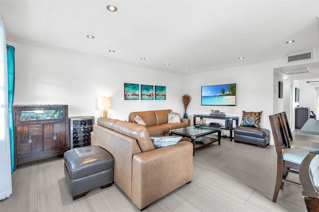 121 Prescott F 121 121, Deerfield Beach, FL 33442