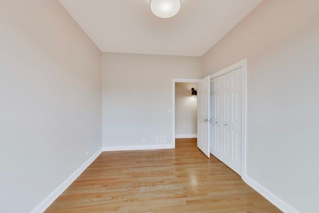 827 W BRADLEY Place 3E, Chicago, IL 60613