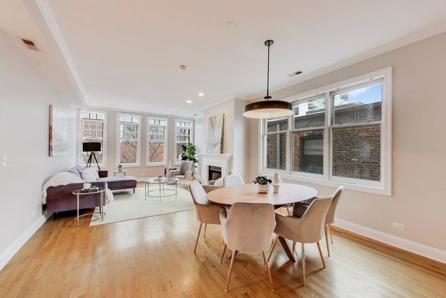 827 W BRADLEY Place 3E, Chicago, IL 60613