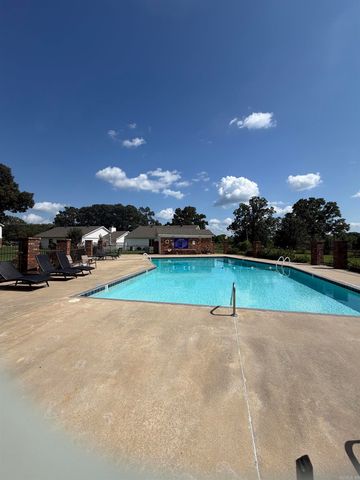 1005 S German Ln Apt 27, Conway, AR 72034