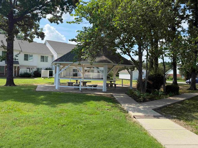 1005 S German Ln Apt 27, Conway, AR 72034