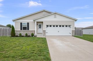 1642 Westport Drive, Davenport, IA 52804