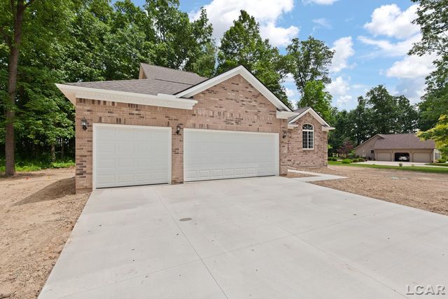 1066 Preservation Drive, Tecumseh, MI 49286