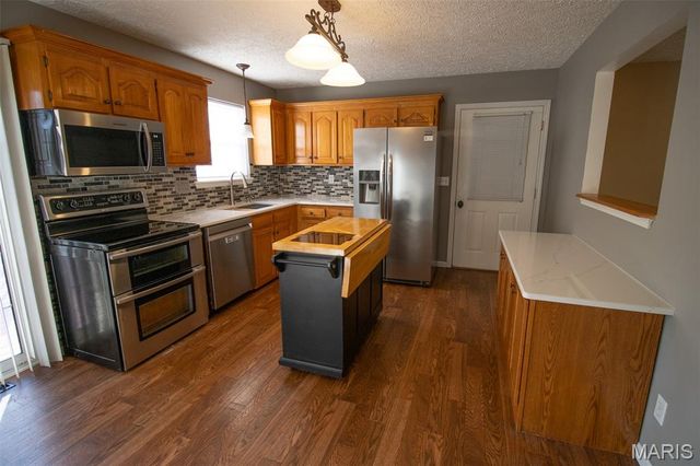 18800 Highway Y, Dixon, MO 65459