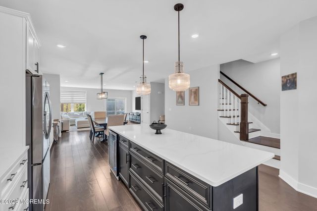 12 Raritan Cove, Keyport, NJ 07735