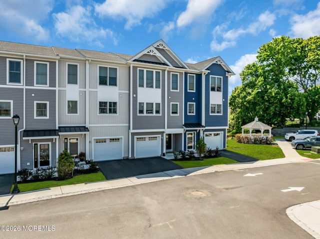 12 Raritan Cove, Keyport, NJ 07735