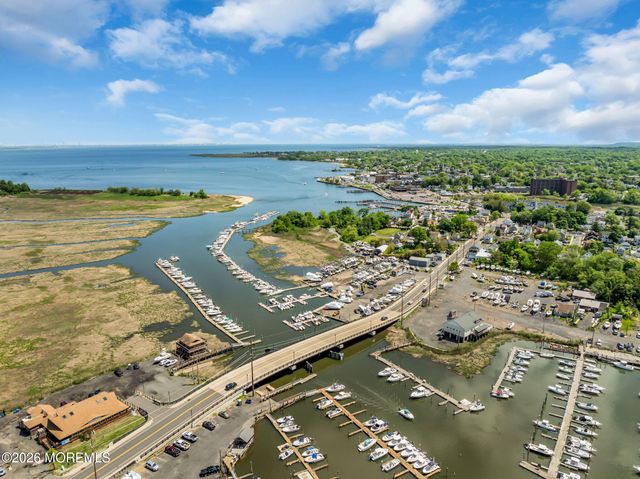 12 Raritan Cove, Keyport, NJ 07735