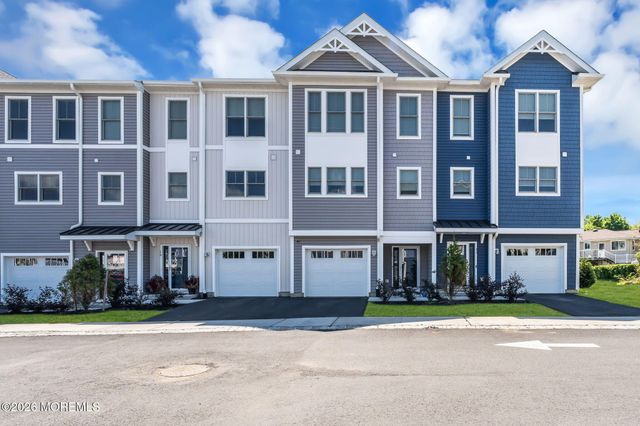 12 Raritan Cove, Keyport, NJ 07735