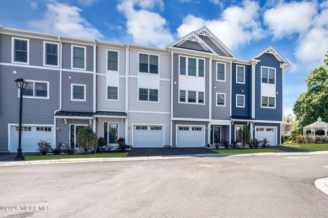 12 Raritan Cove, Keyport, NJ 07735