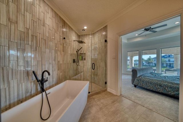 1303 Lakeway Drive, Seabrook, TX 77586