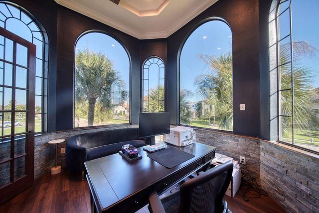 1303 Lakeway Drive, Seabrook, TX 77586