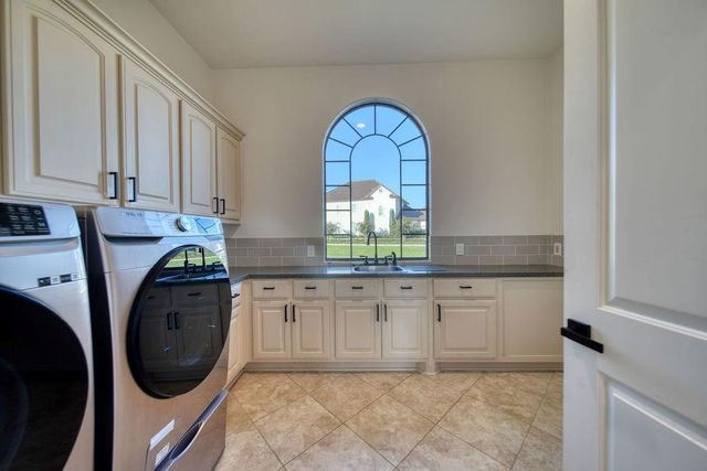 1303 Lakeway Drive, Seabrook, TX 77586