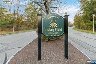 30 Sweetwater Lane, Hamburg, NJ 07419