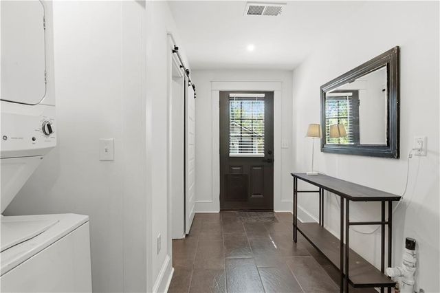 737 Matilda Place NW, Atlanta, GA 30318