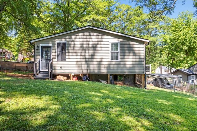 737 Matilda Place NW, Atlanta, GA 30318