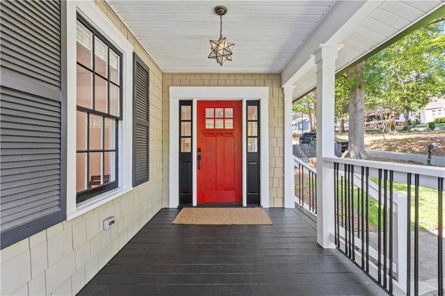737 Matilda Place NW, Atlanta, GA 30318