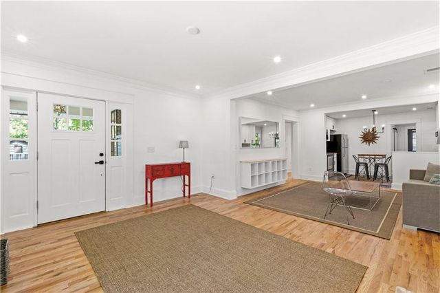 737 Matilda Place NW, Atlanta, GA 30318