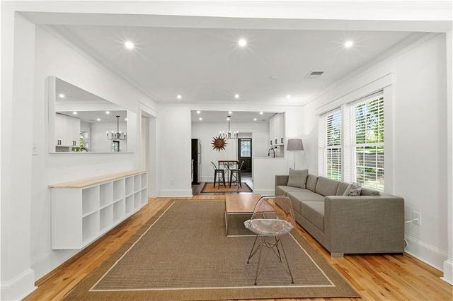 737 Matilda Place NW, Atlanta, GA 30318