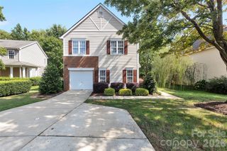 9132 Royal Highlands Court, Charlotte, NC 28277