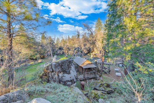 22389 Parrotts Ferry Rd, Sonora, CA 95370