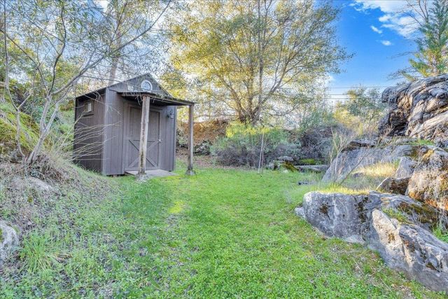 22389 Parrotts Ferry Rd, Sonora, CA 95370