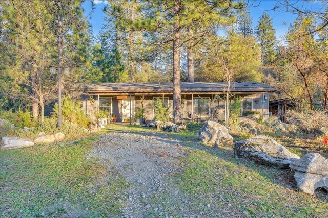 22389 Parrotts Ferry Rd, Sonora, CA 95370