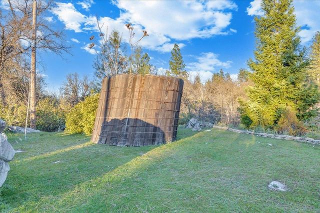 22389 Parrotts Ferry Rd, Sonora, CA 95370