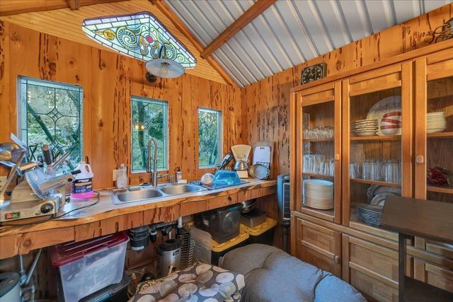 22389 Parrotts Ferry Rd, Sonora, CA 95370